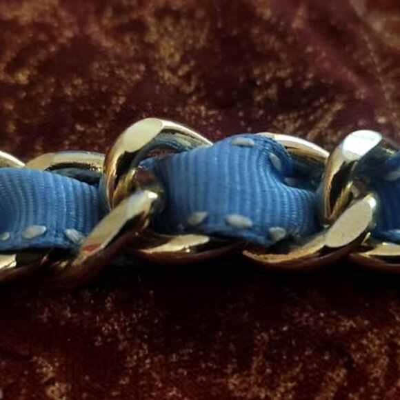 Blue ribbon and Gold toned Chain JLo Jennifer Lopez Necklace - Picture 3 of 4